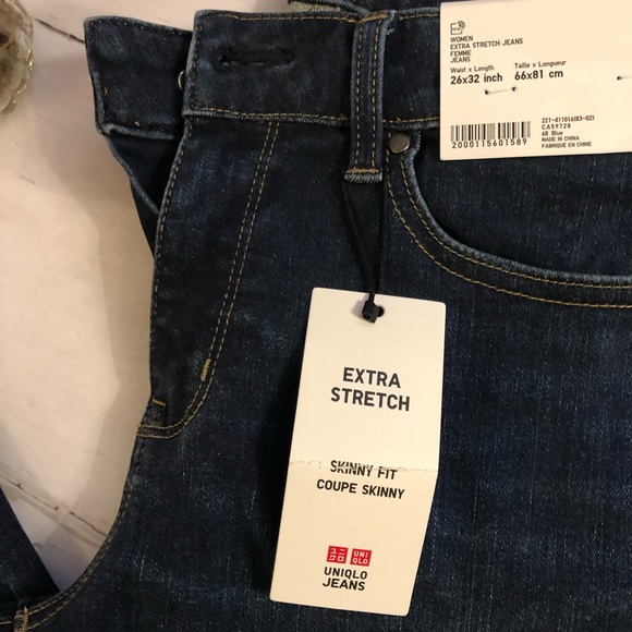 ⭐️ 2/$25 ⭐️ UNIQLO extra stretch skinny fit jeans - Picture 2 of 3